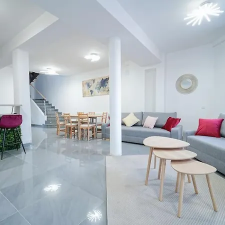 Maison A 10 Min A Pied De Paris - Lilas *