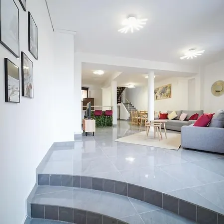 Maison A 10 Min A Pied De Paris - Lilas Les Lilas
