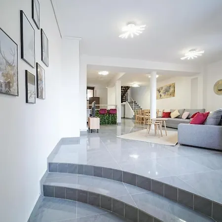 Maison A 10 Min A Pied De Paris - Lilas *